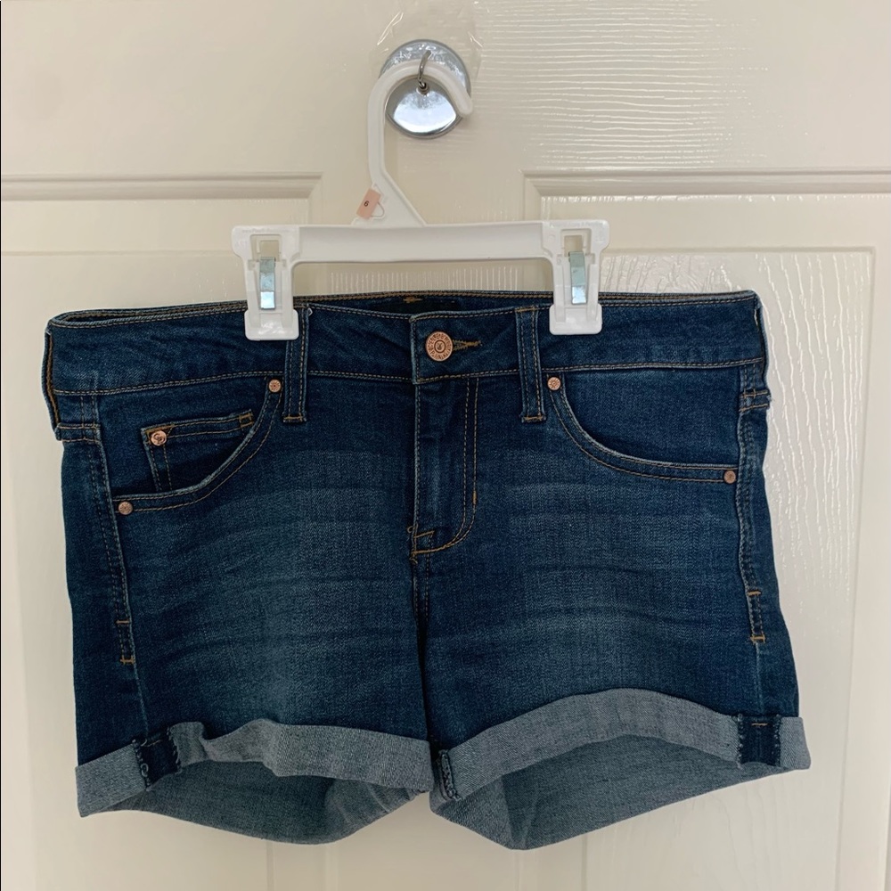 Celebrity pink jean shorts
